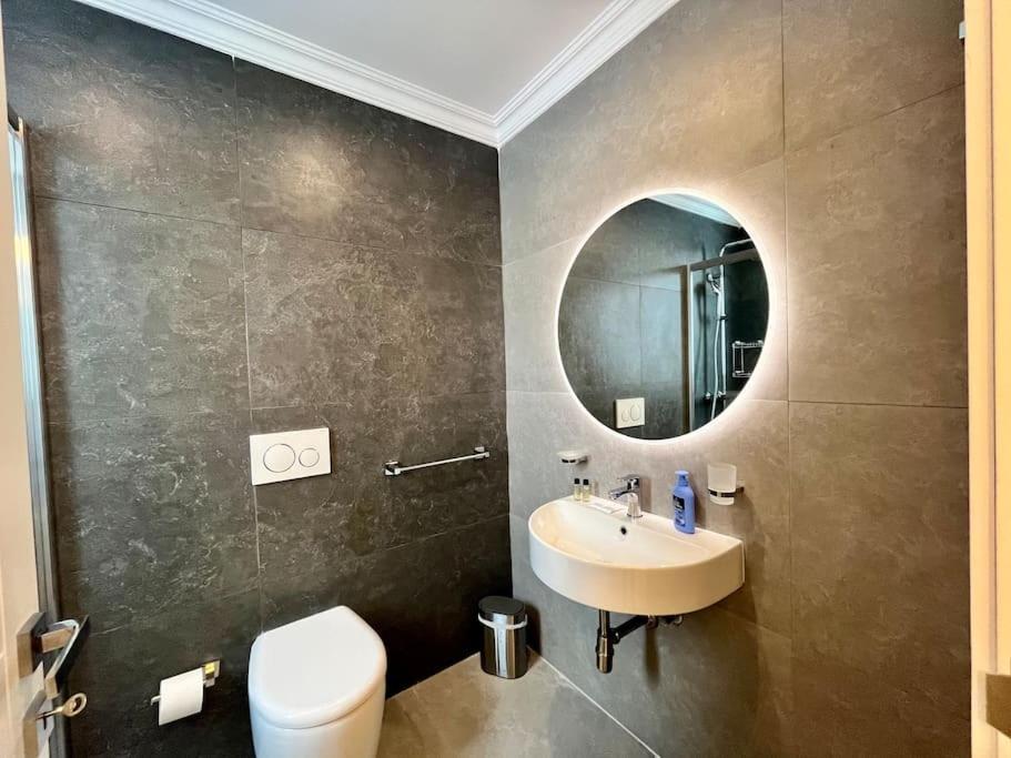 Beautiful 4-Bedroom Townhouse In スリーマ エクステリア 写真