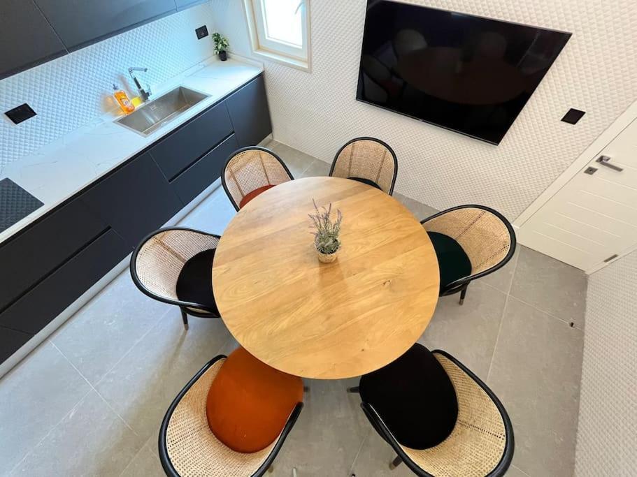 Beautiful 4-Bedroom Townhouse In スリーマ エクステリア 写真