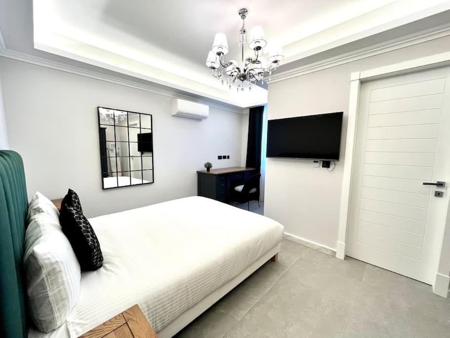 Beautiful 4-Bedroom Townhouse In スリーマ エクステリア 写真